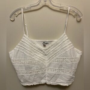 AMERICAN EAGLE White Cotton Cropped Tank Top w/ Lace Details